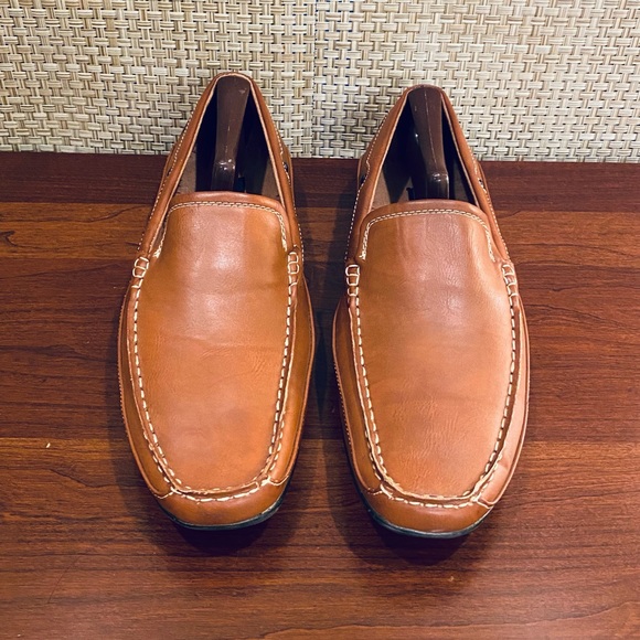 🌟HP🌟Like New! Madden M-Need Tan Faux Leather Slip-On Loafer 9.5 - Picture 3 of 12
